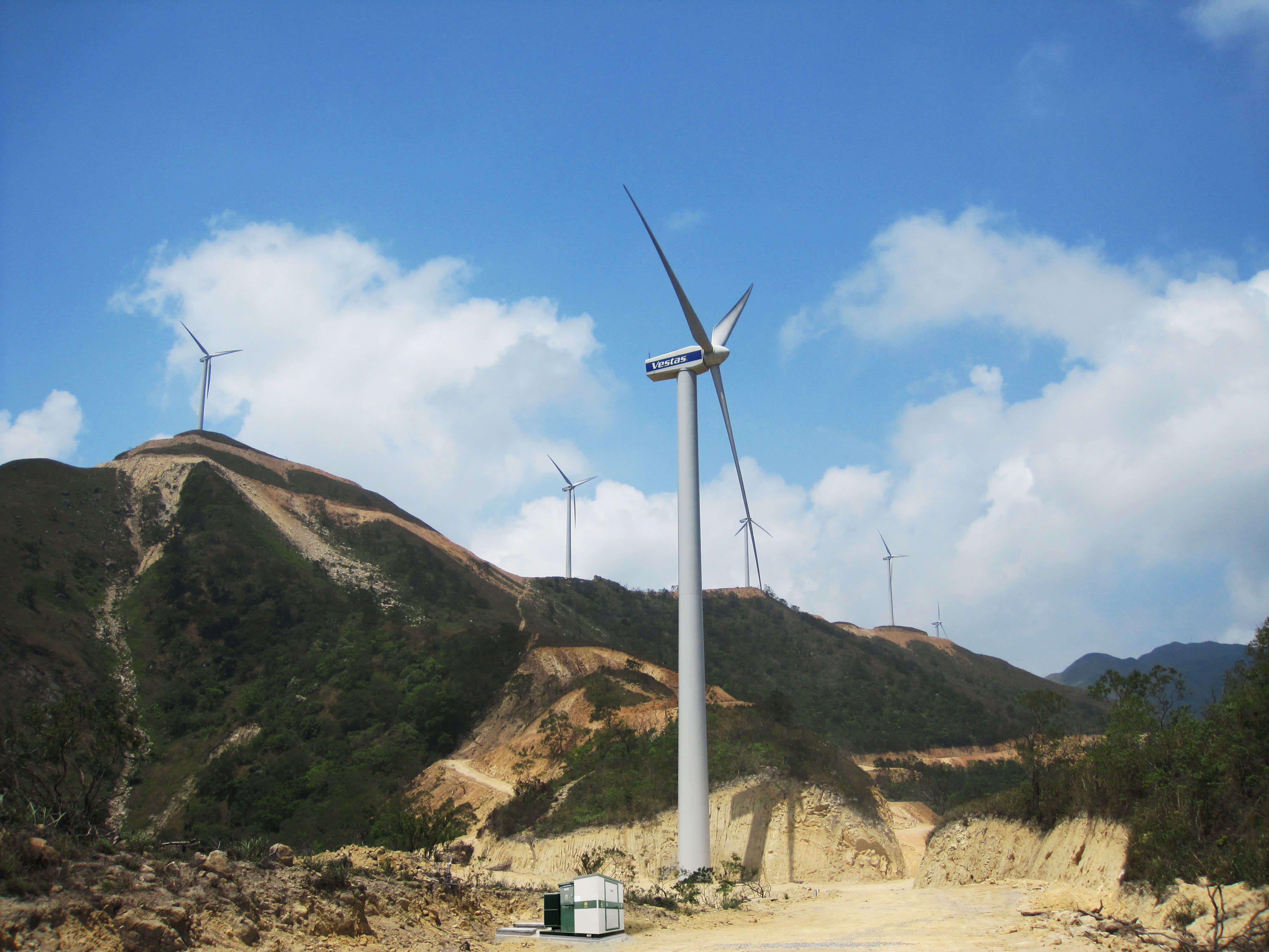 廣東粵電徐聞石板嶺、紅心樓、曲界風(fēng)電場(chǎng)群